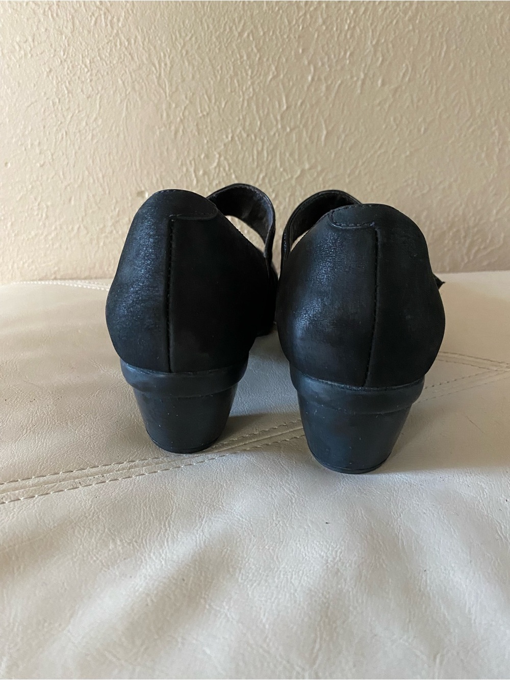 Naot Black Leather Mary Jane Heels with Pleated Strap Professional Office 37 - Picture 5 of 9